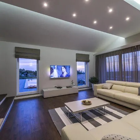 Modern With Jaccuzi In Croatia 别墅 *