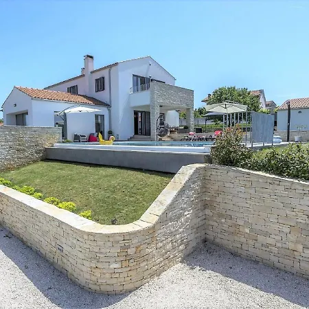Modern With Jaccuzi In Croatia 别墅 *