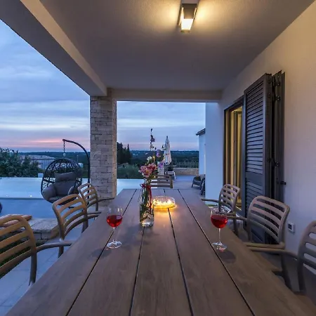 Villa Modern With Jaccuzi In Croatia Selina