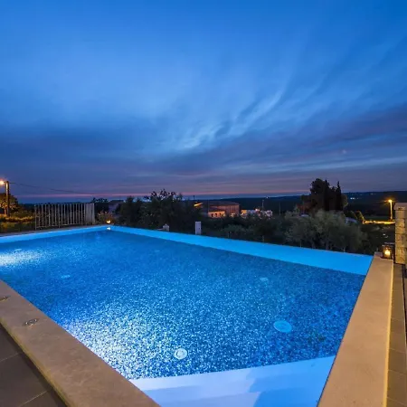 Modern With Jaccuzi In Croatia 别墅 Selina