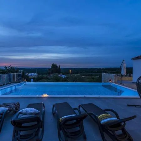 Modern With Jaccuzi In Croatia * Selina